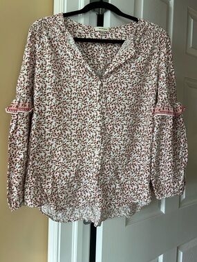 Max Studio White Blouse with Red / coral Floral Print